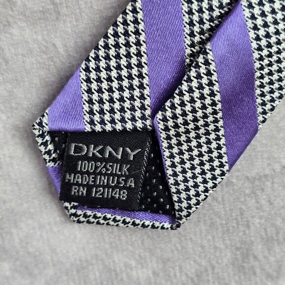 DKNY Purple Houndstooth Stripe Geometric Executive Black White Neck Tie Men's - Picture 6 of 6